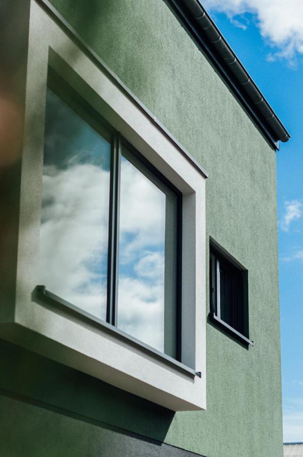 Premium Design Ferienhaeuser Mosel Chalets Pommern Esterno foto